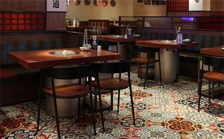 為什么新火鍋店要先定火鍋桌椅后裝修？